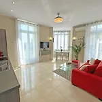 Center Carnot Apartman Menton