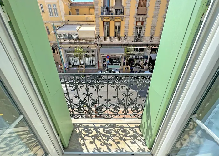 Center Carnot Apartamento